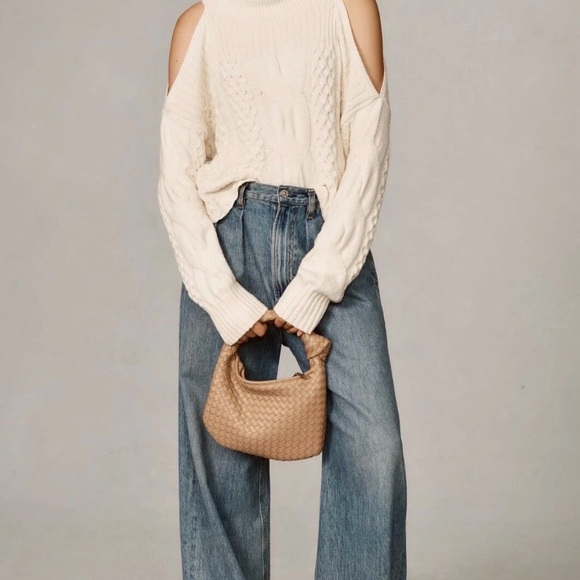 Anthropologie Cold shoulder Turtleneck Sweater - Cream medium - Picture 5 of 7